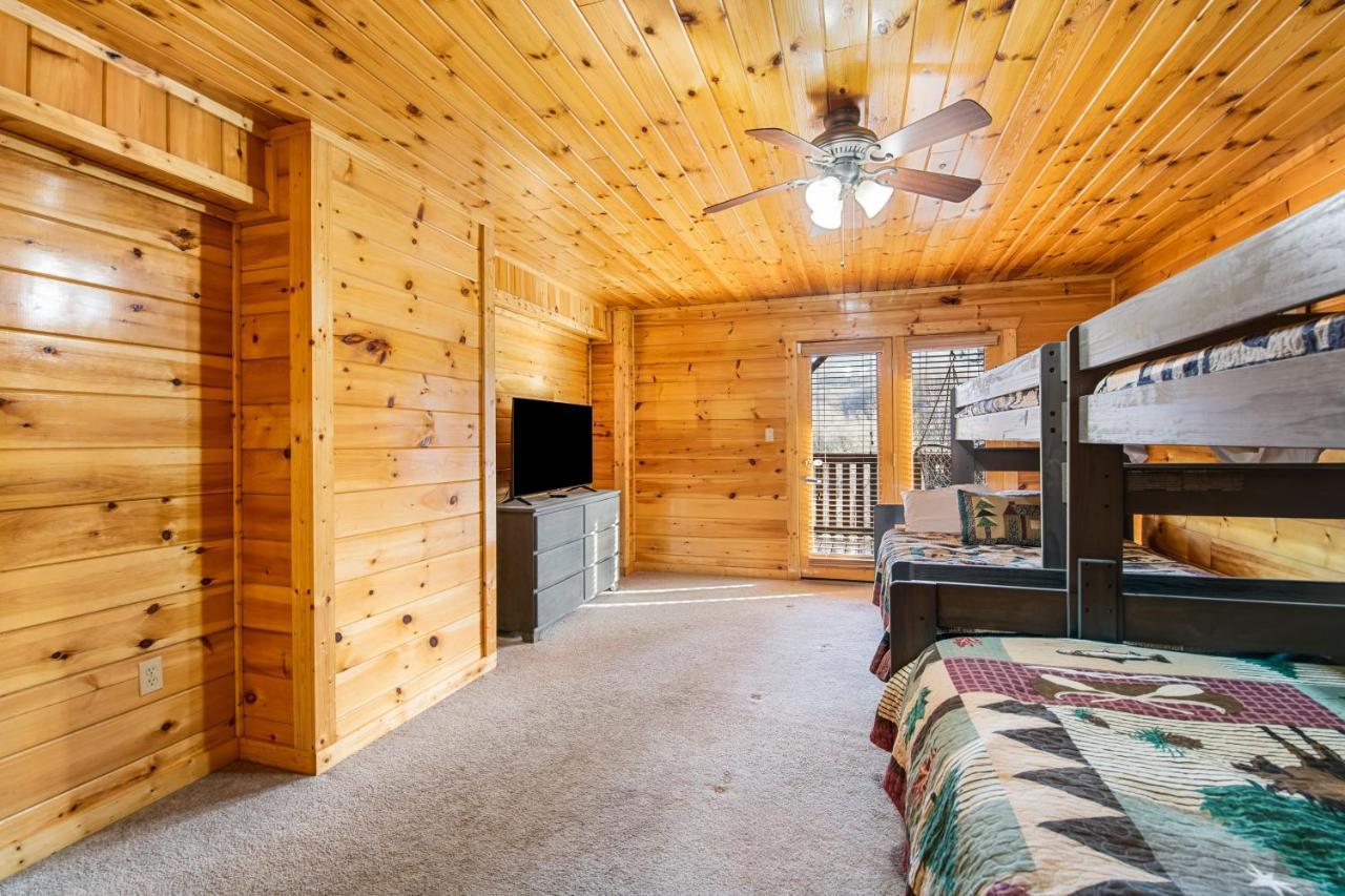 Triple Mountain View Villa Gatlinburg Exterior photo